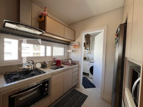 Apartamento com 72m², 2 dormitórios, 2 suítes, 2 vagas, Edifício Diamond Residence em Capão da Canoa