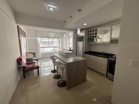 Apartamento com 67m², 2 dormitórios, 1 suíte, 1 vaga, Residencial Arábico em Capão da Canoa