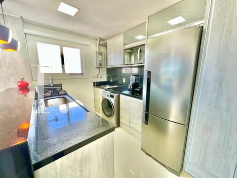 Apartamento com 65m², 2 dormitórios, 2 suítes, 1 vaga, London em Capão da Canoa