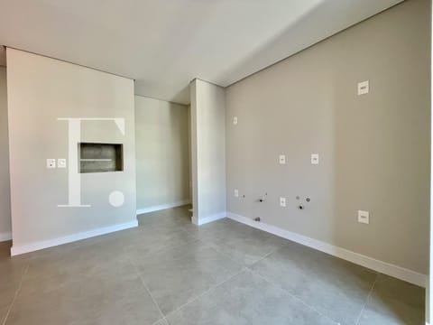 Apartamento com 63m², 2 dormitórios, 1 suíte, 1 vaga, One Residence em Capão da Canoa