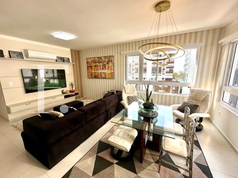 Apartamento com 76m², 2 dormitórios, 2 suítes, 1 vaga, La Rambla em Capão da Canoa