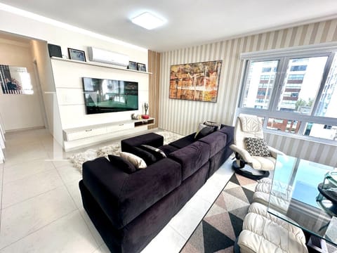 Apartamento com 76m², 2 dormitórios, 2 suítes, 1 vaga, La Rambla em Capão da Canoa