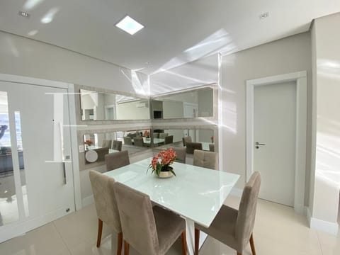 Apartamento com 97m², 2 dormitórios, 1 suíte, 1 vaga, Deise em Capão da Canoa