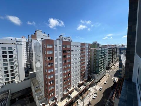 Apartamento com 94m², 3 dormitórios, 3 suítes, 2 vagas, One Residence em Capão da Canoa