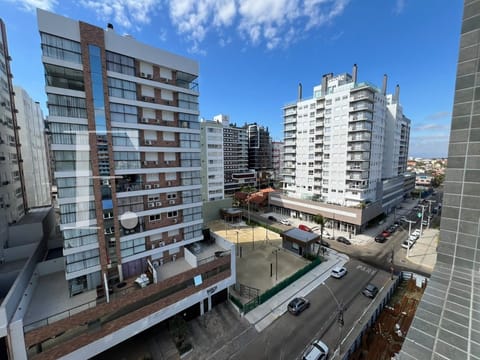 Apartamento com 77m², 2 dormitórios, 1 suíte, 1 vaga, Edifício Verano em Capão da Canoa