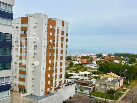 Apartamento com 88m², 3 dormitórios, 1 suíte, 1 vaga, Maui em Capão da Canoa