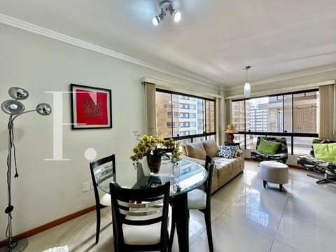 Apartamento com 83m², 2 dormitórios, 1 suíte, 1 vaga, Palazzo Vitalita em Capão da Canoa