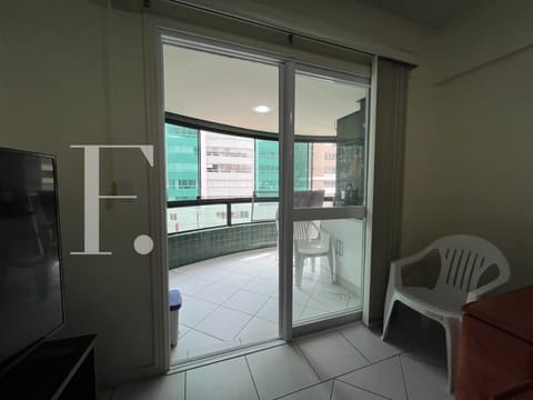 Apartamento com 87m², 2 dormitórios, 1 suíte, 1 vaga, Edifício Hannover em Capão da Canoa