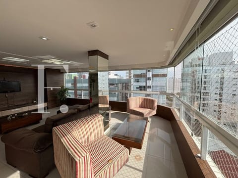 Apartamento com 143m², 3 dormitórios, 1 suíte, 2 vagas, Daniel Candido em Capão da Canoa