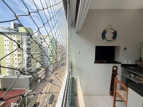 Apartamento com 117m², 3 dormitórios, 1 suíte, 2 vagas, Edifício Sydney em Capão da Canoa