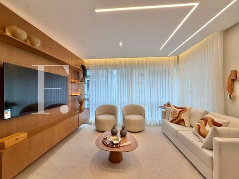 Apartamento com 80m², 2 dormitórios, 1 suíte, 2 vagas, Ponce de Leon em Capão da Canoa