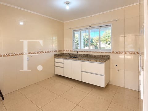Casa com 146m², 3 dormitórios, 1 suíte, 1 vaga, no bairro Rainha do Mar em Xangri-Lá