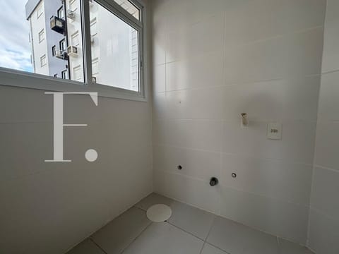 Apartamento com 92m², 3 dormitórios, 1 suíte, 2 vagas, Summer Beach em Capão da Canoa