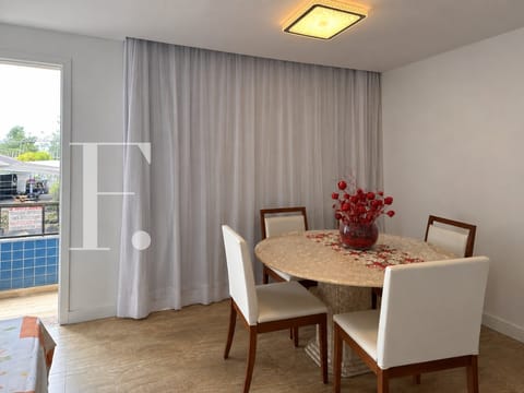 Apartamento com 69m², 2 dormitórios, 1 suíte, 1 vaga, Edifício Albatroz em Xangri-Lá