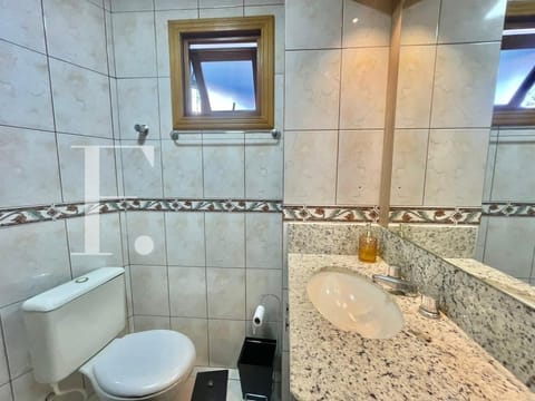 Apartamento com 70m², 2 dormitórios, 1 suíte, 1 vaga, Mirante das Flores em Capão da Canoa
