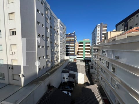 Apartamento com 64m², 2 dormitórios, 1 suíte, 1 vaga, Residencial Lb em Capão da Canoa