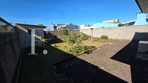 Casa com 83m², 3 dormitórios, 1 suíte, 1 vaga, no bairro Rainha do Mar em Xangri-Lá