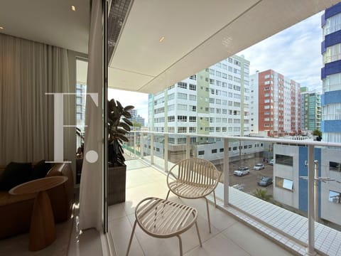 Apartamento com 151m², 3 dormitórios, 1 suíte, 2 vagas, Mirage em Capão da Canoa