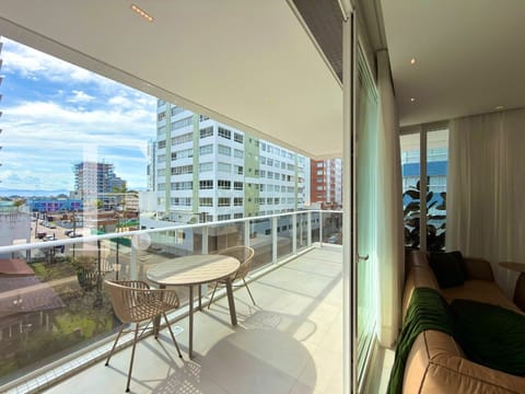 Apartamento com 151m², 3 dormitórios, 1 suíte, 2 vagas, Mirage em Capão da Canoa