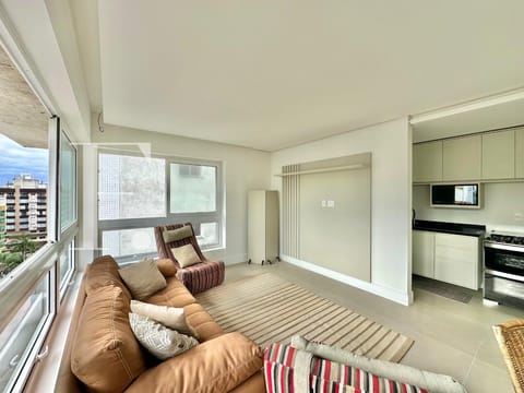 Apartamento com 122m², 3 dormitórios, 1 suíte, 2 vagas, Icone em Capão da Canoa