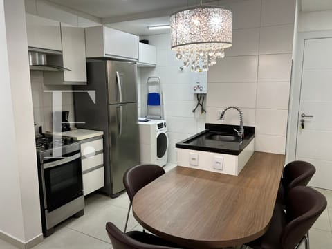 Apartamento com 60m², 2 dormitórios, 1 suíte, 1 vaga, Pirâmide Lovely em Capão da Canoa
