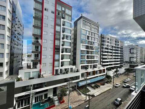 Apartamento com 62m², 2 dormitórios, 1 suíte, 1 vaga, Absoluto Palace em Capão da Canoa