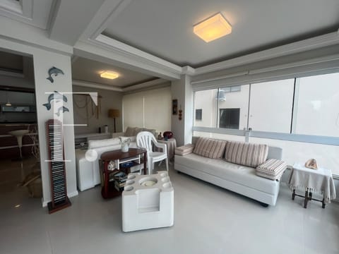 Apartamento com 106m², 2 dormitórios, 1 suíte, 1 vaga, Residencial Tiaraju em Capão da Canoa