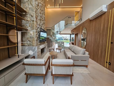 Sobrado com 204m², 4 dormitórios, 4 suítes, 2 vagas, Zen Concept Resort em Xangri-Lá