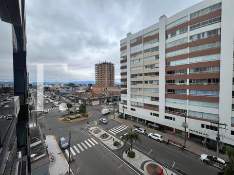 Apartamento com 102m², 2 dormitórios, 1 suíte, 1 vaga, Paulo Tietze em Capão da Canoa