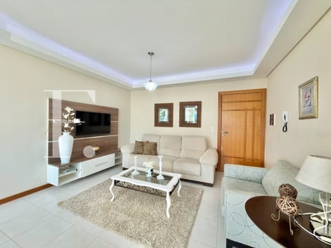 Apartamento com 81m², 2 dormitórios, 1 suíte, 1 vaga, Edifício Liliane em Capão da Canoa