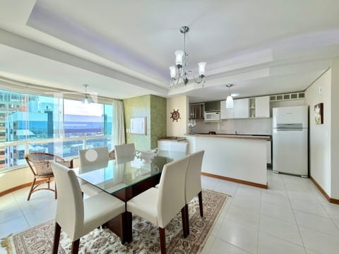 Apartamento com 81m², 2 dormitórios, 1 suíte, 1 vaga, Edifício Liliane em Capão da Canoa