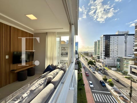 Apartamento com 90m², 3 dormitórios, 1 suíte, 1 vaga, Dom Eduardo em Capão da Canoa