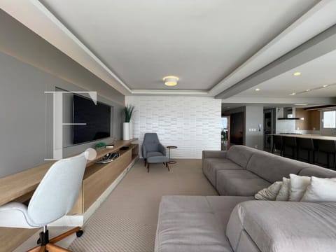 Apartamento com 160m², 4 dormitórios, 2 suítes, 2 vagas, Oceano em Capão da Canoa