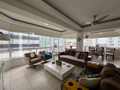 Apartamento com 106m², 3 dormitórios, 1 suíte, 1 vaga, Dona Iva em Capão da Canoa