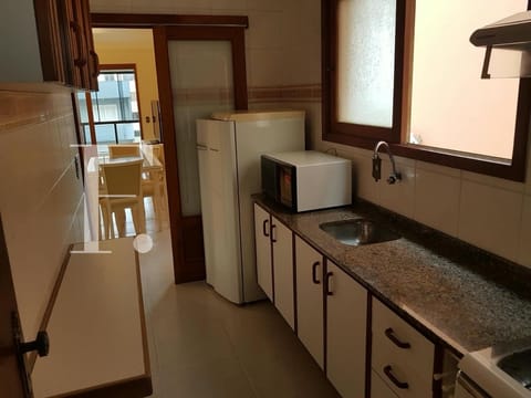 Apartamento com 73m², 2 dormitórios, 1 suíte, 1 vaga, Célio Marques Fernandes em Capão da Canoa