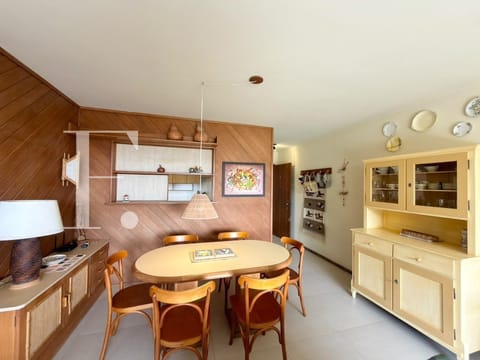 Apartamento com 100m², 2 dormitórios, 1 suíte, 1 vaga, Edifício Arcos do Parque em Xangri-Lá