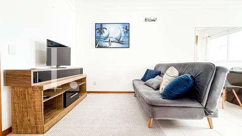Apartamento com 55m², 2 dormitórios, 1 suíte, 1 vaga, Monte Fuji em Capão da Canoa