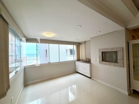 Apartamento com 132m², 3 dormitórios, 2 suítes, 2 vagas, Mirante da Beira-Mar em Capão da Canoa