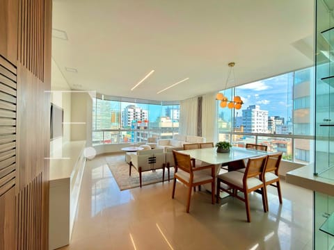 Apartamento com 63m², 2 dormitórios, 1 suíte, 1 vaga, Elisandro em Capão da Canoa