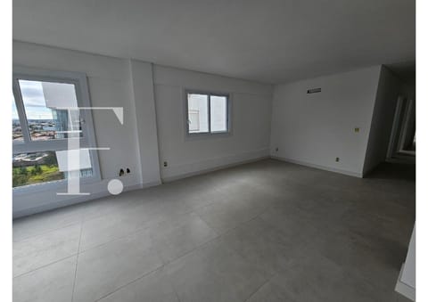 Apartamento com 134m², 3 dormitórios, 1 suíte, 1 vaga, Edifício Cartier em Capão da Canoa