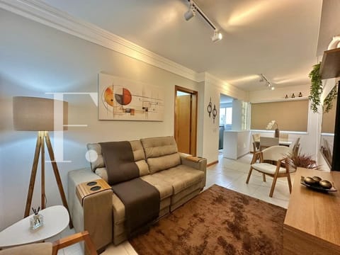 Apartamento com 60m², 2 dormitórios, 1 suíte, 1 vaga, Monte Fuji em Capão da Canoa