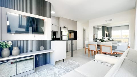 Apartamento com 61m², 2 dormitórios, 2 suítes, 1 vaga, Edifício Cartier em Capão da Canoa