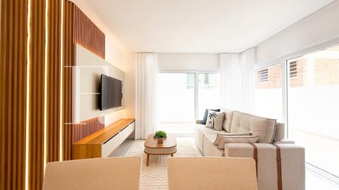 Apartamento com 144m², 2 dormitórios, 1 suíte, 1 vaga, Edifício Cartier em Capão da Canoa