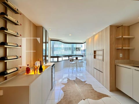 Apartamento com 79m², 2 dormitórios, 1 suíte, 1 vaga, Esther e Nicolas em Capão da Canoa