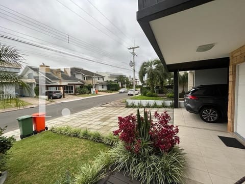 Casa Condomínio com 144m², 3 dormitórios, 1 suíte, 1 vaga, Condado de Capão em Capão da Canoa