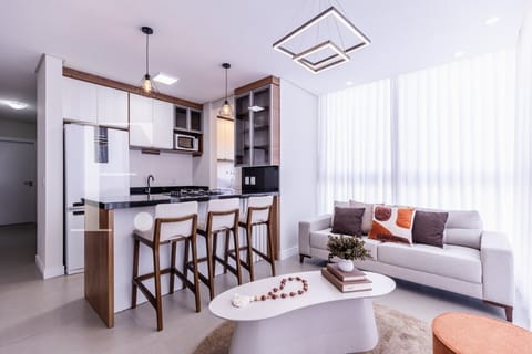 Apartamento com 91m², 2 dormitórios, 1 suíte, 2 vagas, Himugui em Capão da Canoa