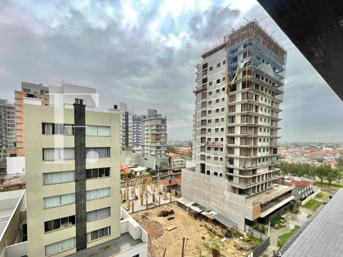 Apartamento com 52m², 2 dormitórios, 1 suíte, 1 vaga, Sintra em Capão da Canoa