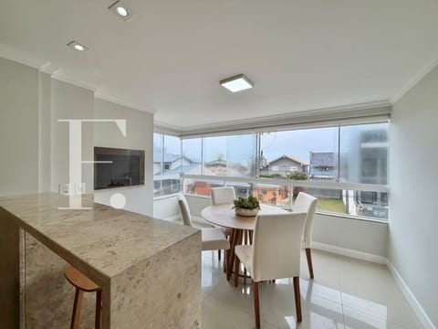 Apartamento com 201m², 4 dormitórios, 2 suítes, 1 vaga, Mirante da Beira-Mar em Capão da Canoa