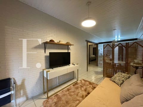 Casa com 86m², 2 dormitórios, 1 vaga, no bairro Arpoador em Xangri-Lá