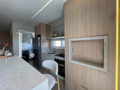 Apartamento com 86m², 3 dormitórios, 1 suíte, 1 vaga, Piazza Del Mare em Capão da Canoa